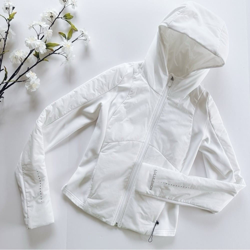 NWOT Lululemon Women’s Push Your Pace Jacket White